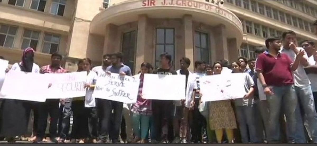 Doctors go on strike after deceaseds relatives thrash them