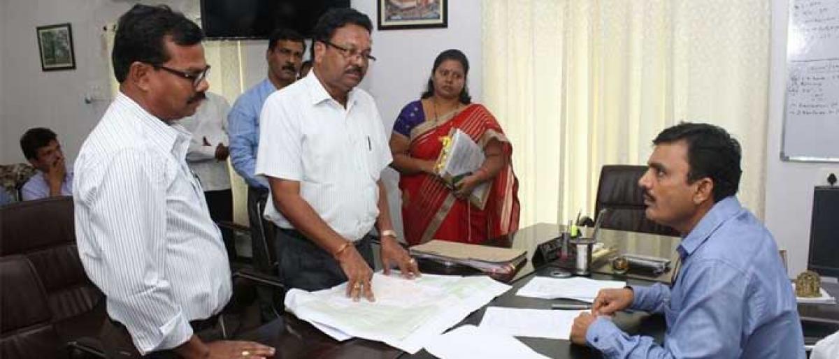 Officials told to speed up land acquisition works in Jagtial