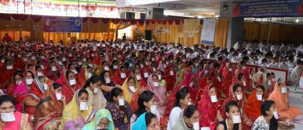 Thousands of Jains attend Maha Paryushana Parv