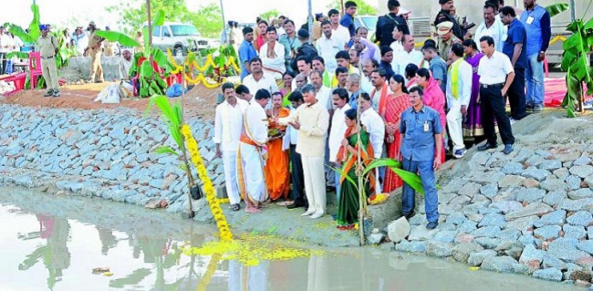 Many TDP Leaders Skip CM Jala Harati