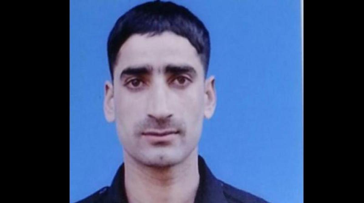 J&K: Jawan goes missing from Army camp, might have joined terrorists