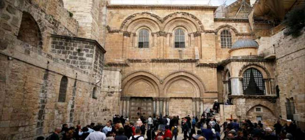 Jerusalems Holy Sepulchre Church to reopen after three-day protest