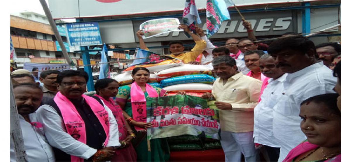 Minister, MLC, corporator collect donations for Kerala flood victims