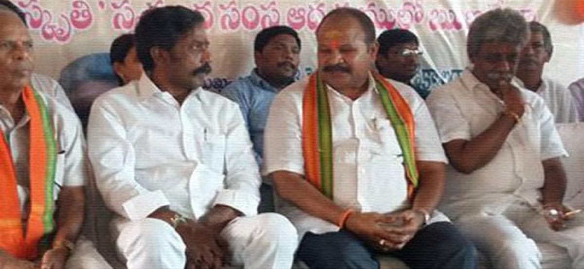 Kanna Lakshminarayana, Katasani Ramabhupal Reddy on way out?