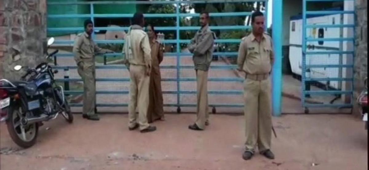 Karnataka: IT raids resort in Badami