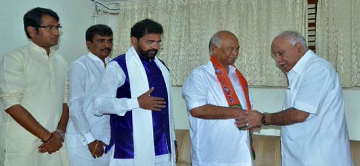 Congress Gopalakrishna joins BJP ahead of Karnataka polls