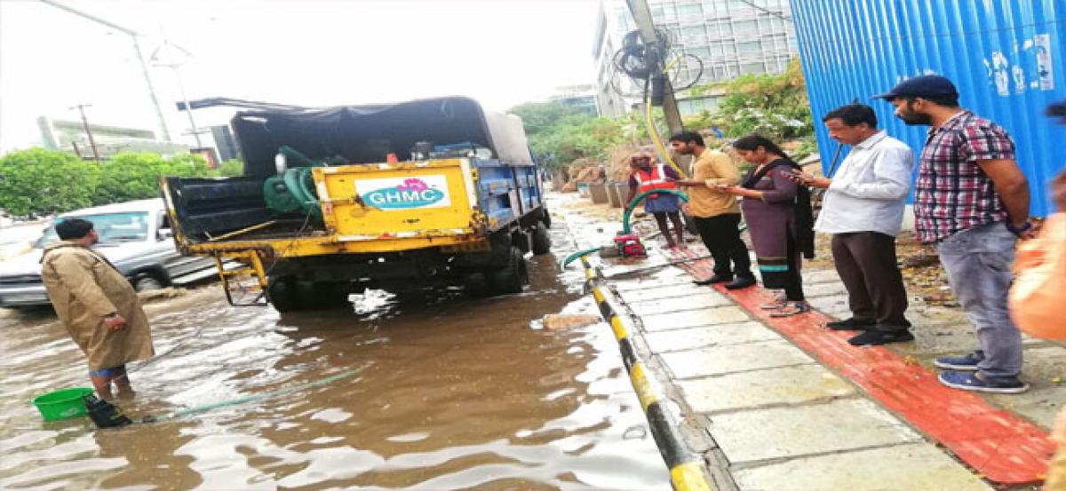 Kavitha visits rain-affected areas in Banjara Hills