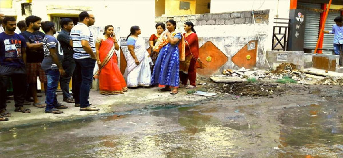 Kavya to resolve drainage water overflowing issue