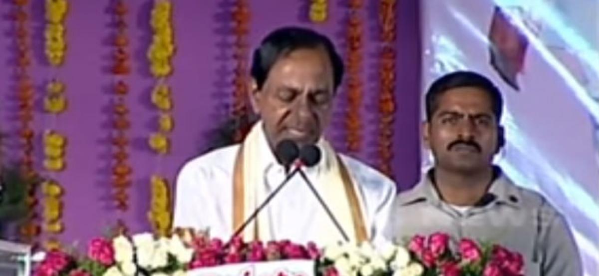 KCR showers largesse on Medak