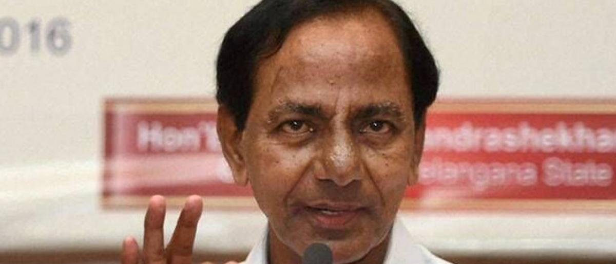 KCR’s skipping of H D Kumaraswamy swearing-in buoys up TRS