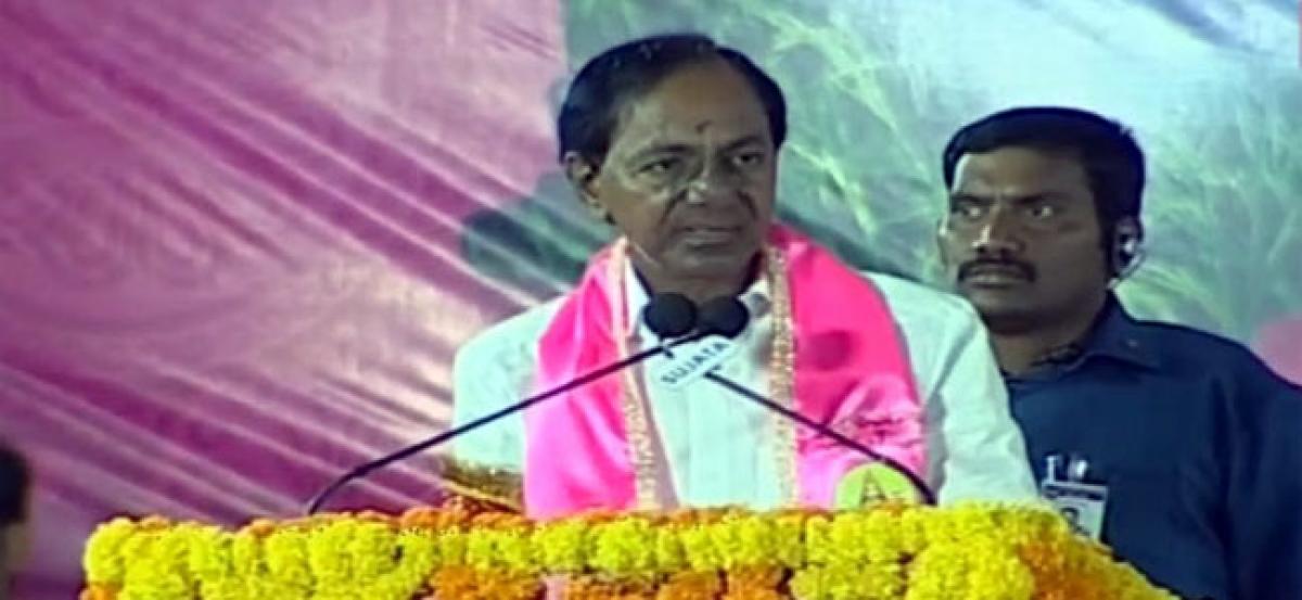 TRS Nalgonda meeting: KCR aims gun at Congress party