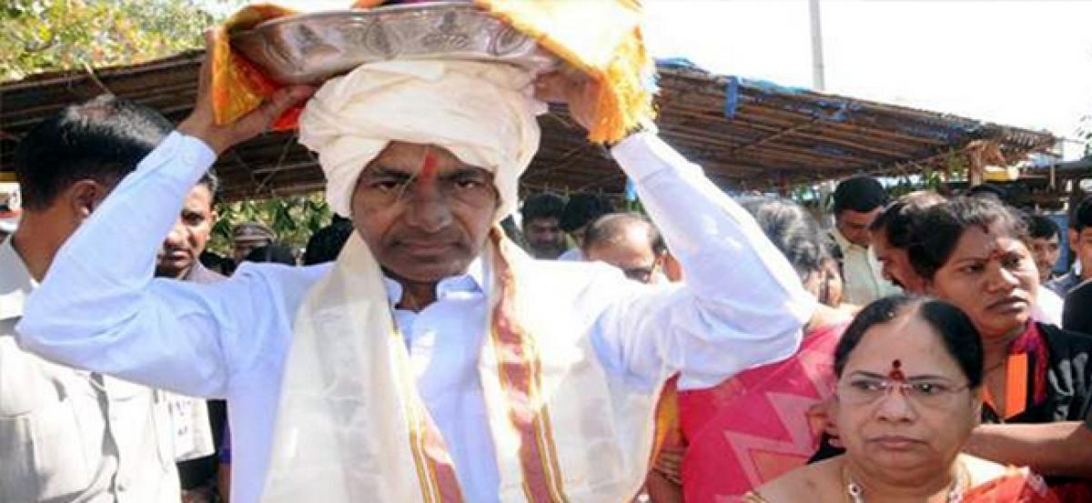 KCR to perform pooja at Vijayawada temple today