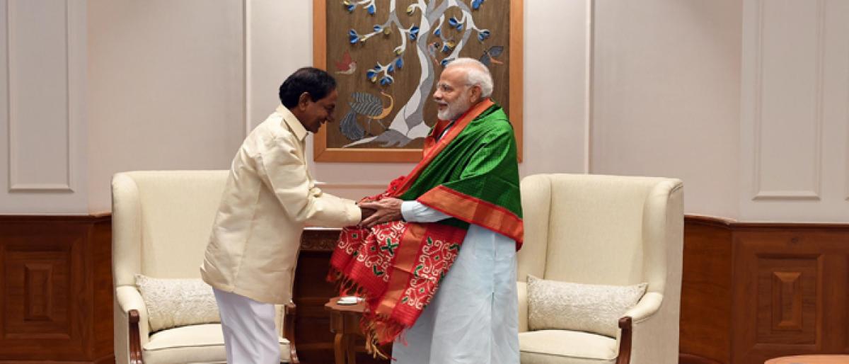 KCR prevails upon PM Modi for early polls in Telangana