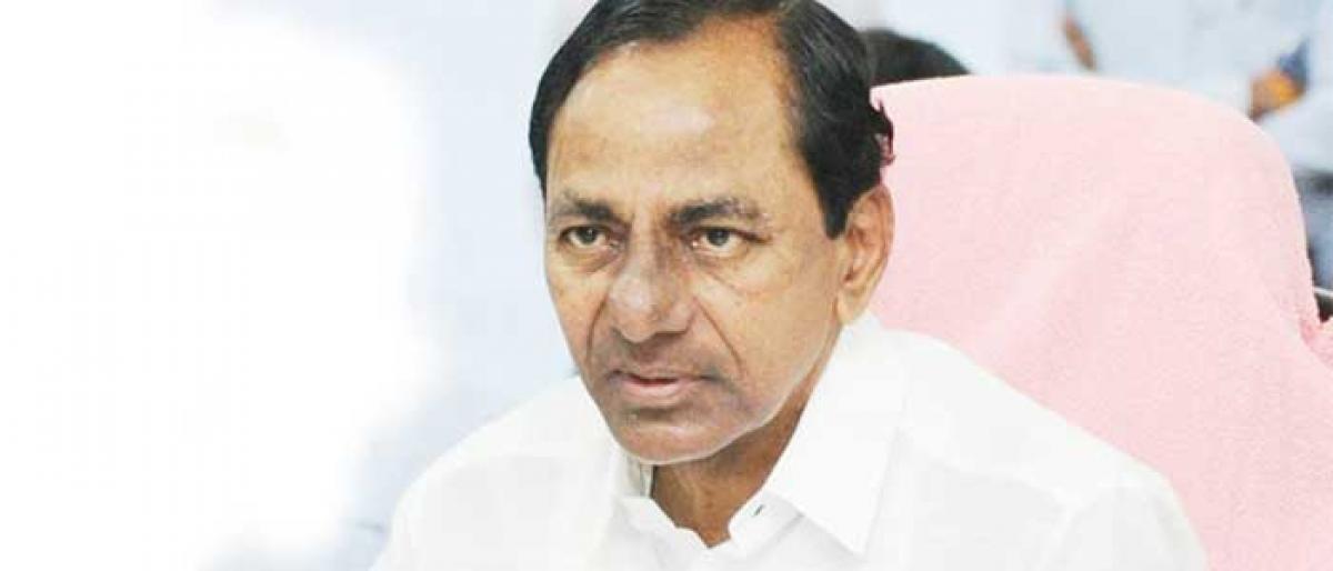 KCR announces 5 lakh ex gratia