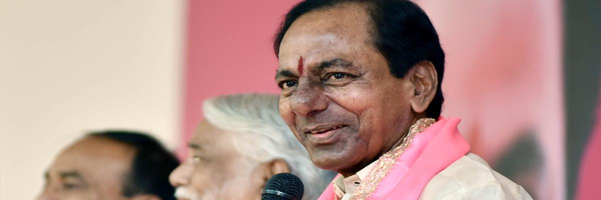 KCR to kick off his Federal yatra from Vizag