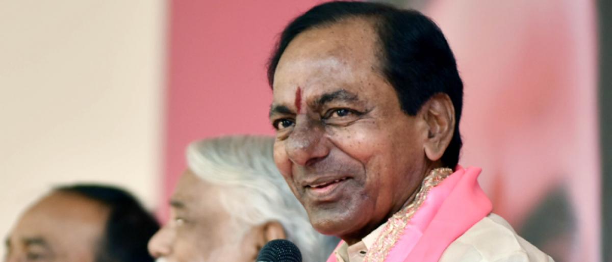 KCR to finalise campaign details after Mahakutami list is out