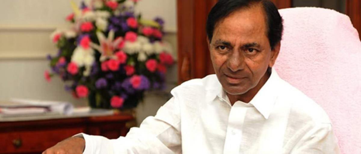 KCR to give B-Forms to candidates on Sunday
