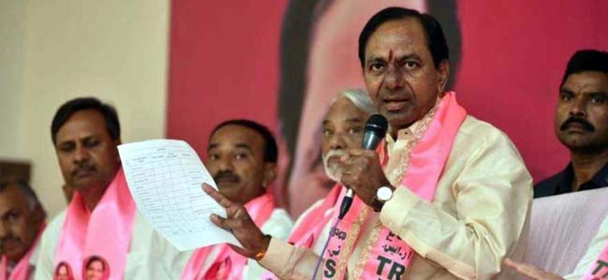 Nizamabad public meeting: KCR hits out at Congress, TDP