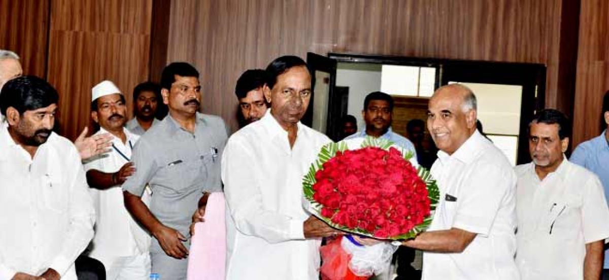 CM congratulates Prabhakar Rao on getting national energy award