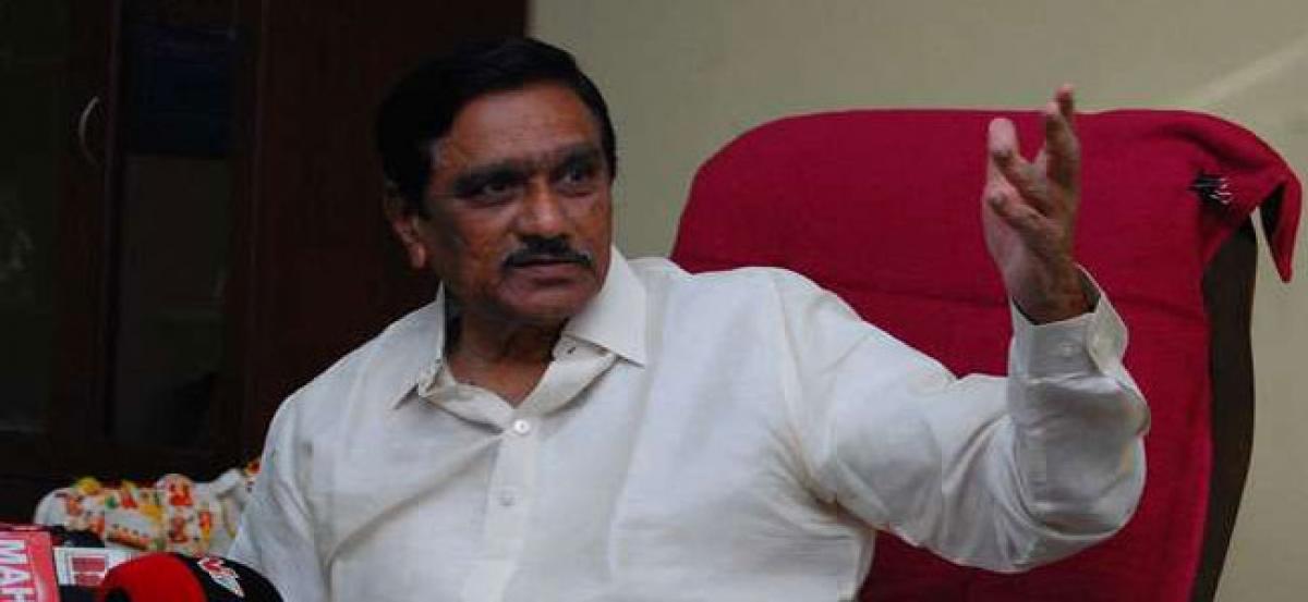 Andhra Deputy CM urges people to support CMs fight for special status