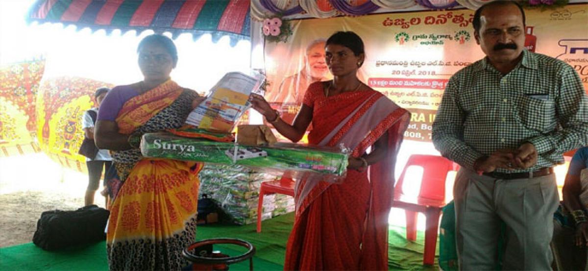 Free LPG connections given to women