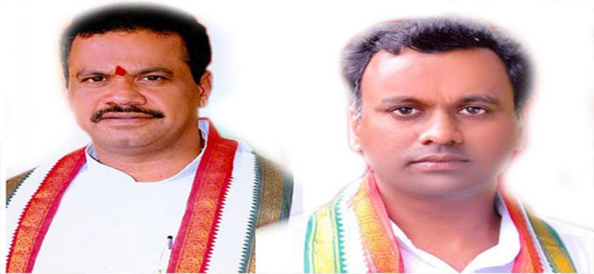 Komatireddy brothers abruptly leave Congress training camp venue