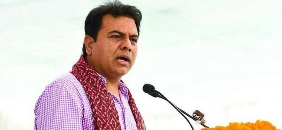 KTR appeals to Telangana immigrants to utilise UAE amnesty