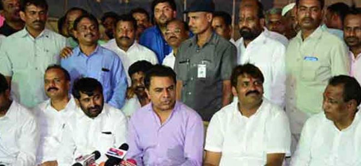 KTR reviews arrangements for TRS Plenary session