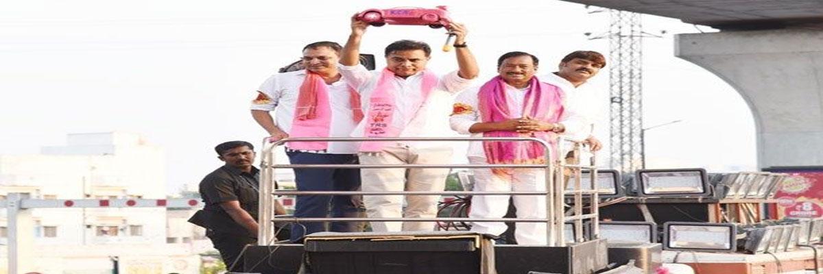 Decisive votes will go to TRS only, says KTR