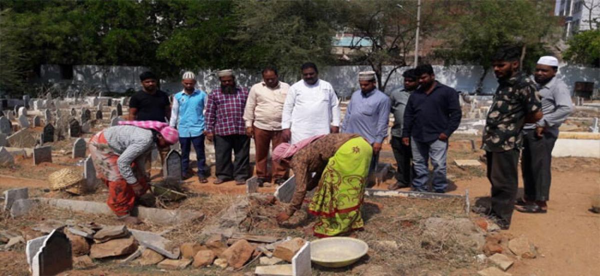 Ex-Corporator inspects cleaning of grave yards