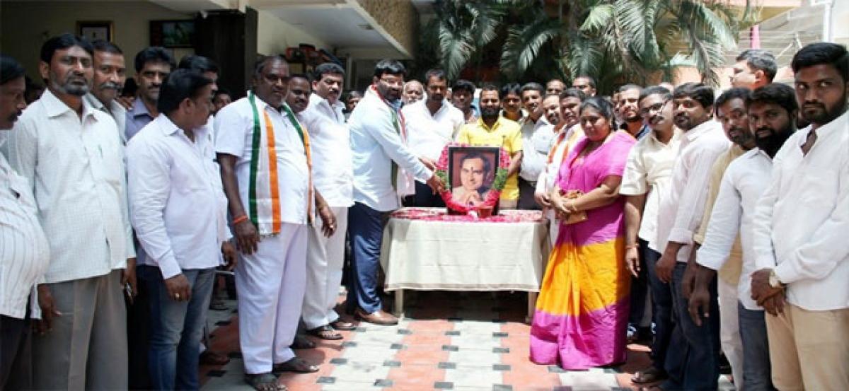 Kuna pays tribute to Rajeev Gandhi