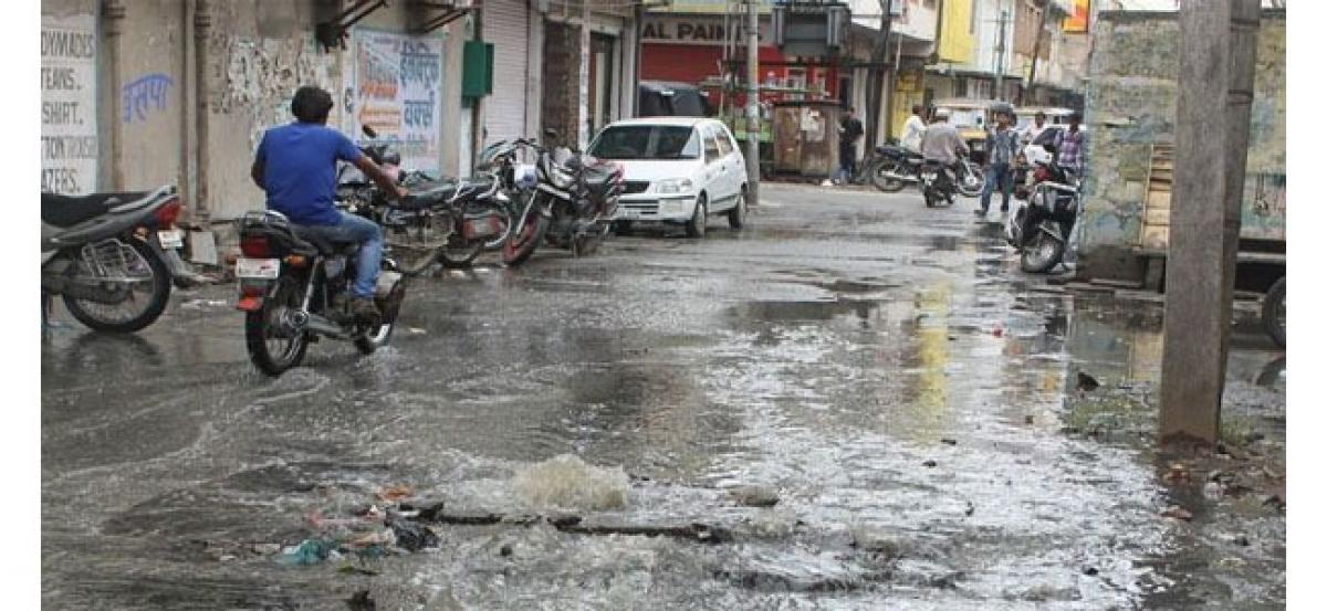 Residents irked over drainage overflowing at Sangeeth Nagar