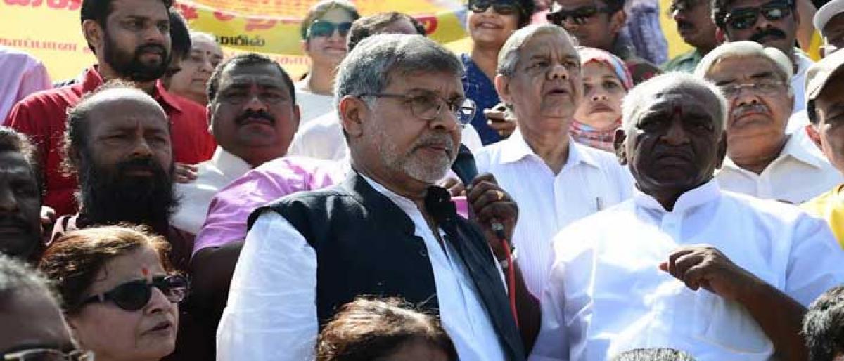Bharat Yatra Flag off at Kanyakumari by Nobel Laureate Kailash Satyarthi