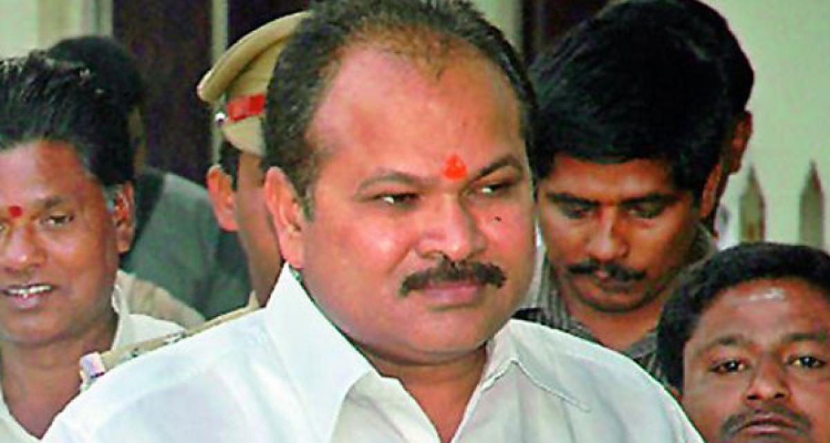 KannaLaxminarayana’s admission in hospital, a drama: Varla Ramaiah