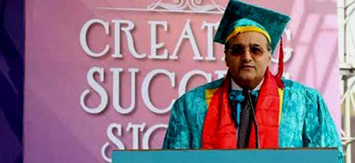 Kapil Wadhawan awarded Honorary Doctorate from Jagran Lakecity University