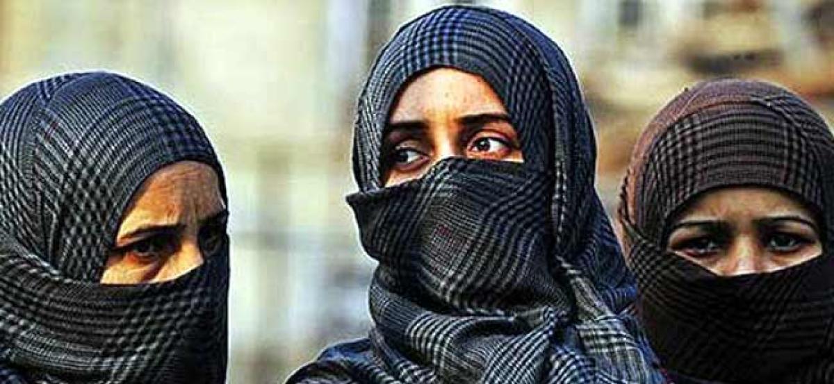 Woman told to either stop wearing hijab at workplace or resign in Pakistan