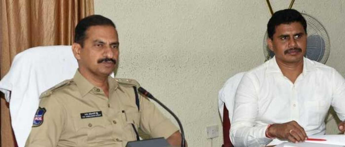 Cops told to make use of technology for cracking cases: Karimnagar CP