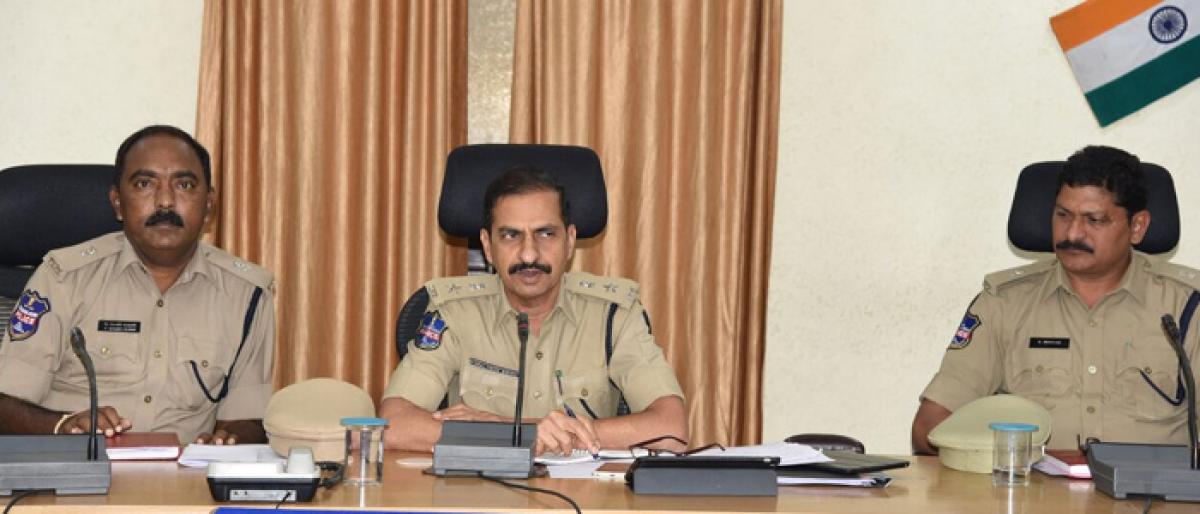 Crack key cases with perfect planning: Karimnagar CP