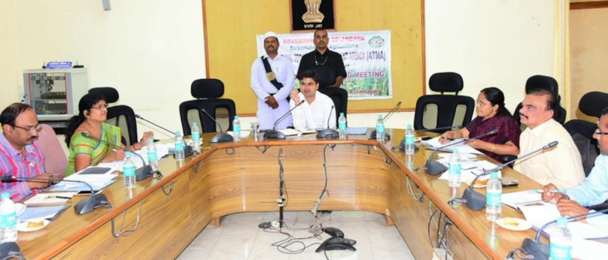 Karimnagar Collector calls for organising educational tours to train farmers