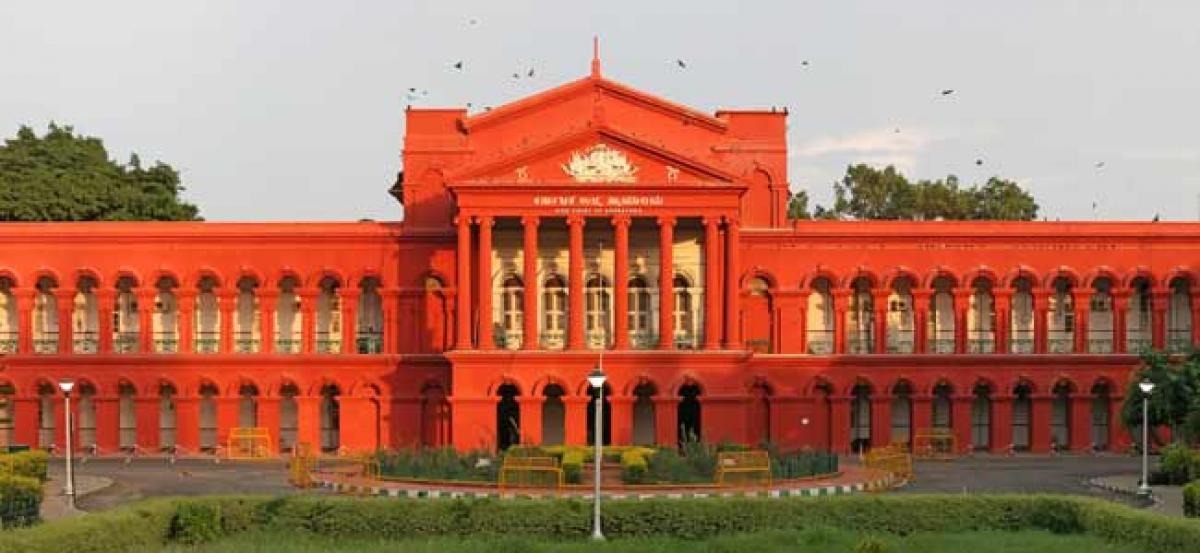 Karnataka High Court deadline ends on Oct 23rd, potholes remain unfilled