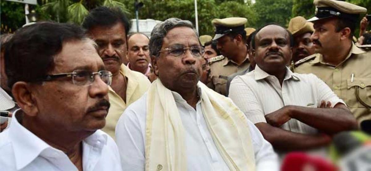 Karnataka results: Siddaramaiah gets emotional at Congress MLAs meet after leaders blame him for defeat