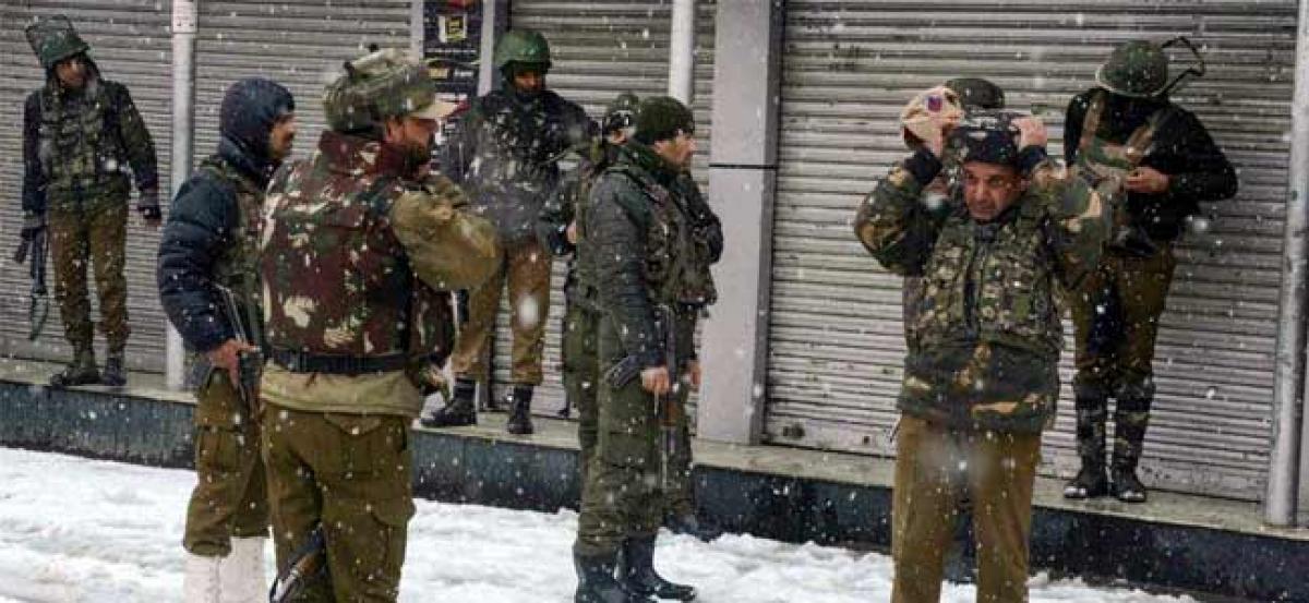 Another Kashmiri youth shuns militancy, returns home after mothers appeal