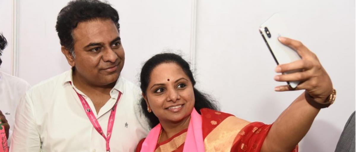 KTR beats drums, Kavitha revels with selfies