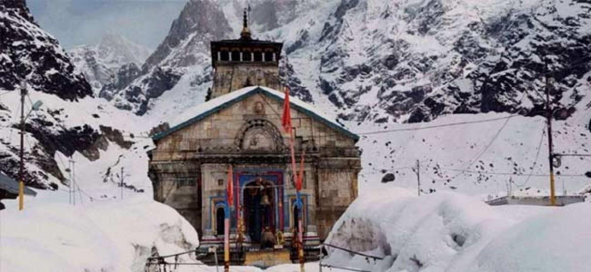 3 killed, many injured as heavy snowfall, landslide disrupts Kedarnath, Badrinath yatra