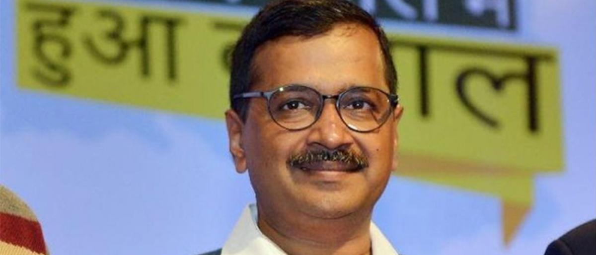 Give top priority to grievances, HoDs told by Kejriwal