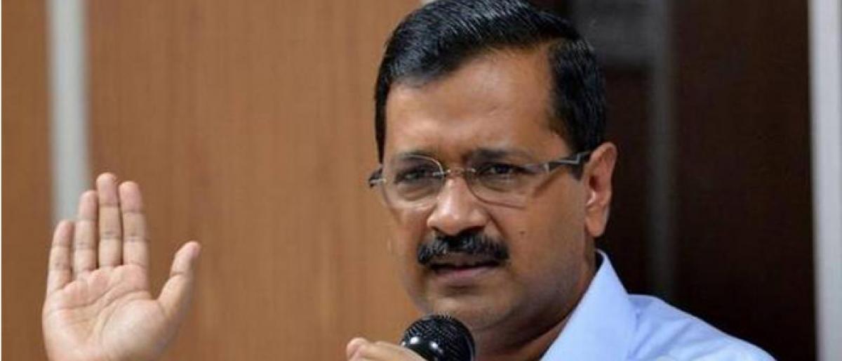 Kejriwal renews attack on Modi