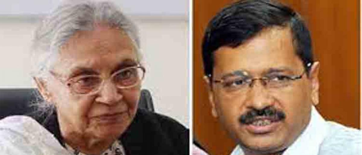 Kejriwal visits Sheila Dikshit to enquire about health