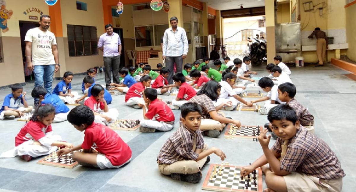 Chess contest held for school kids