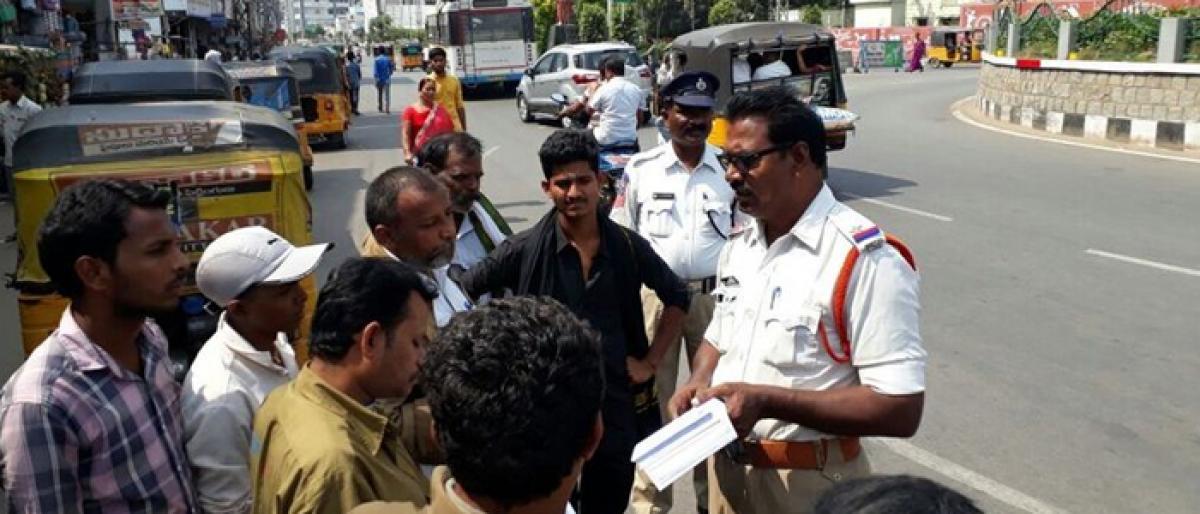 Auto drivers sensitised on digitisation of data in Khammam