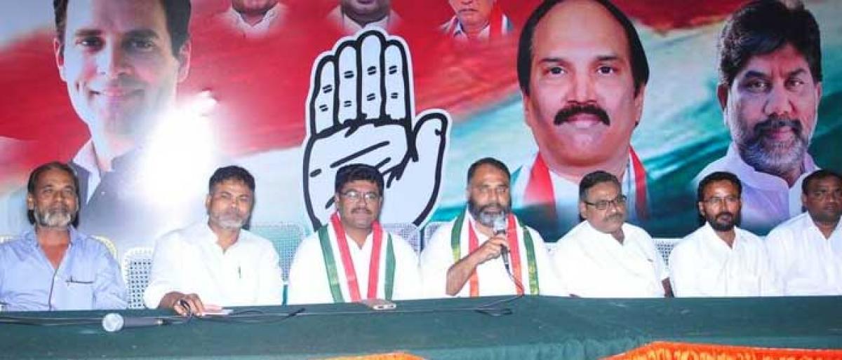 Congress hits out at BJP, TRS